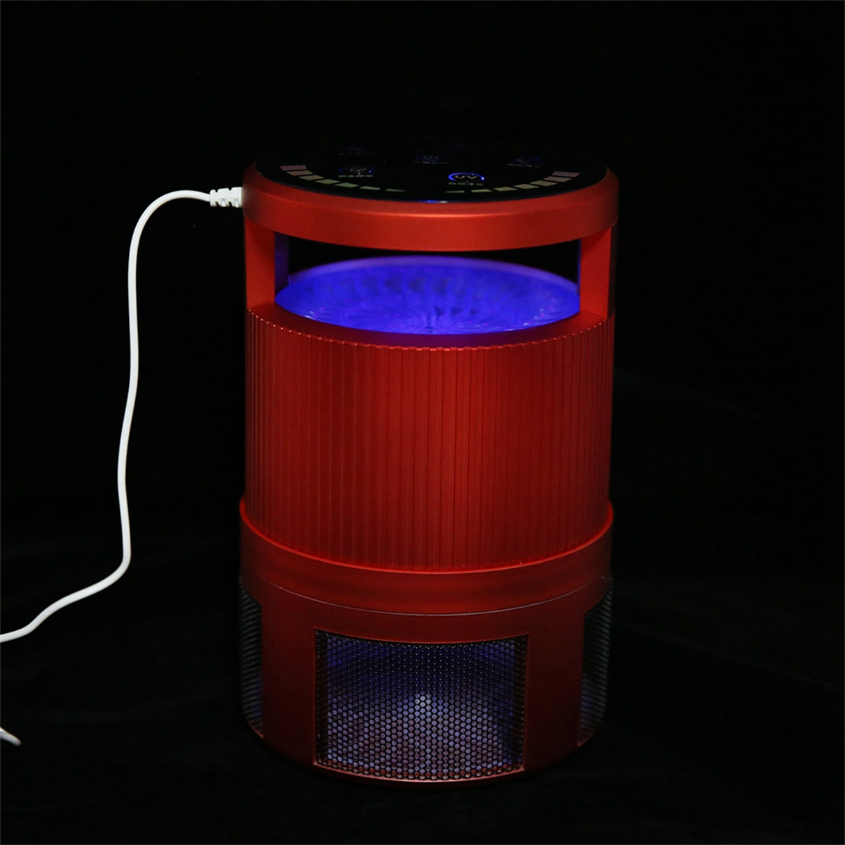 Roter Insektenvernichter mit blauem Licht, schwarzer Hintergrund.