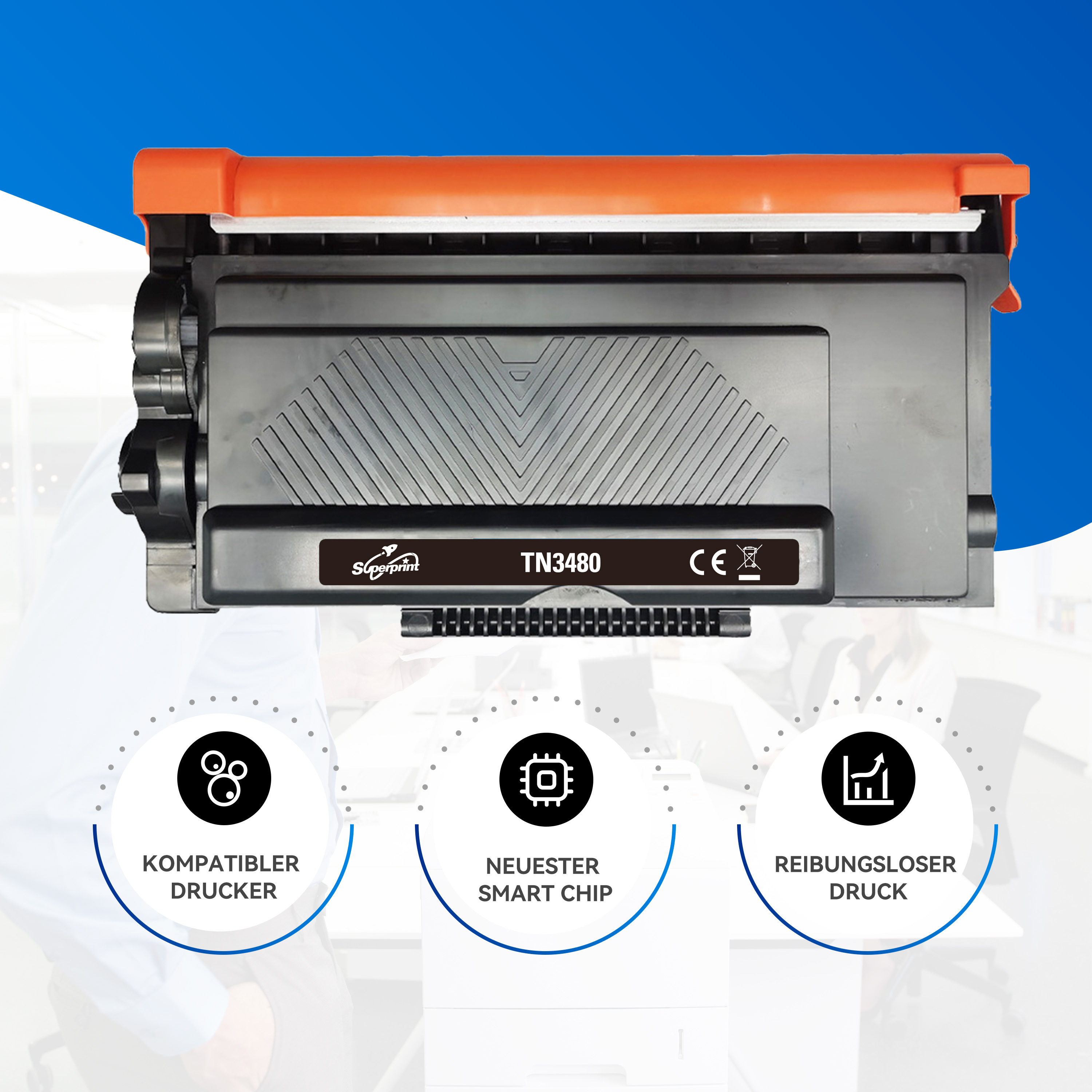 Zwarte en oranje tonercartridge met iconen, op een blauw-witte achtergrond. De merknaam is zichtbaar.