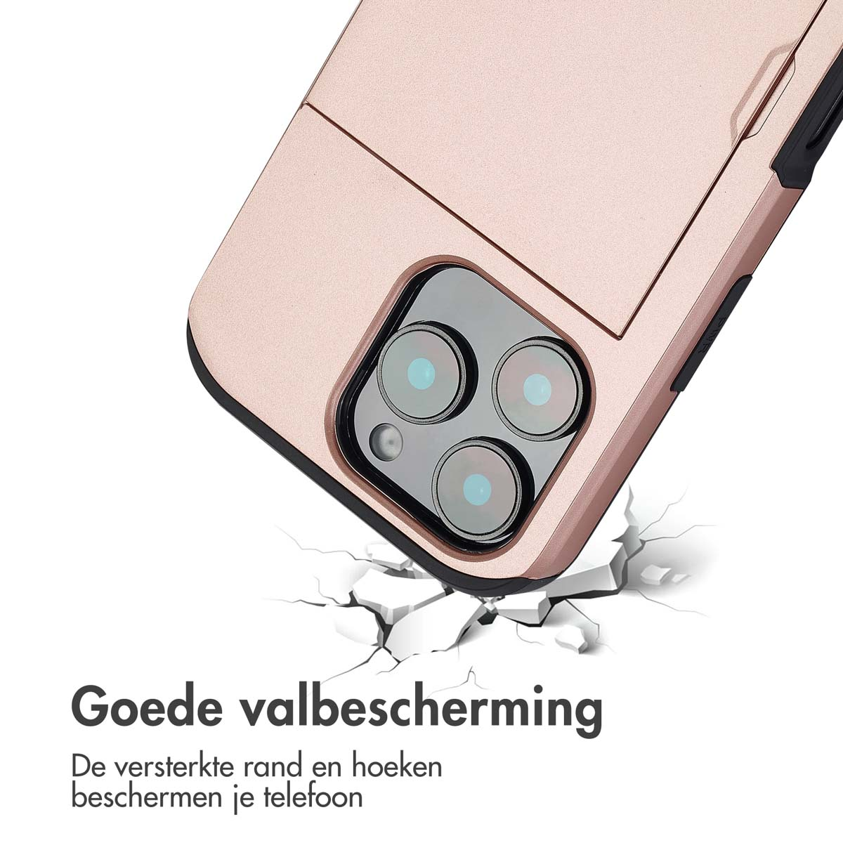 Een roségouden telefoonhoesje op een witte achtergrond. Er is een craquele-effect.