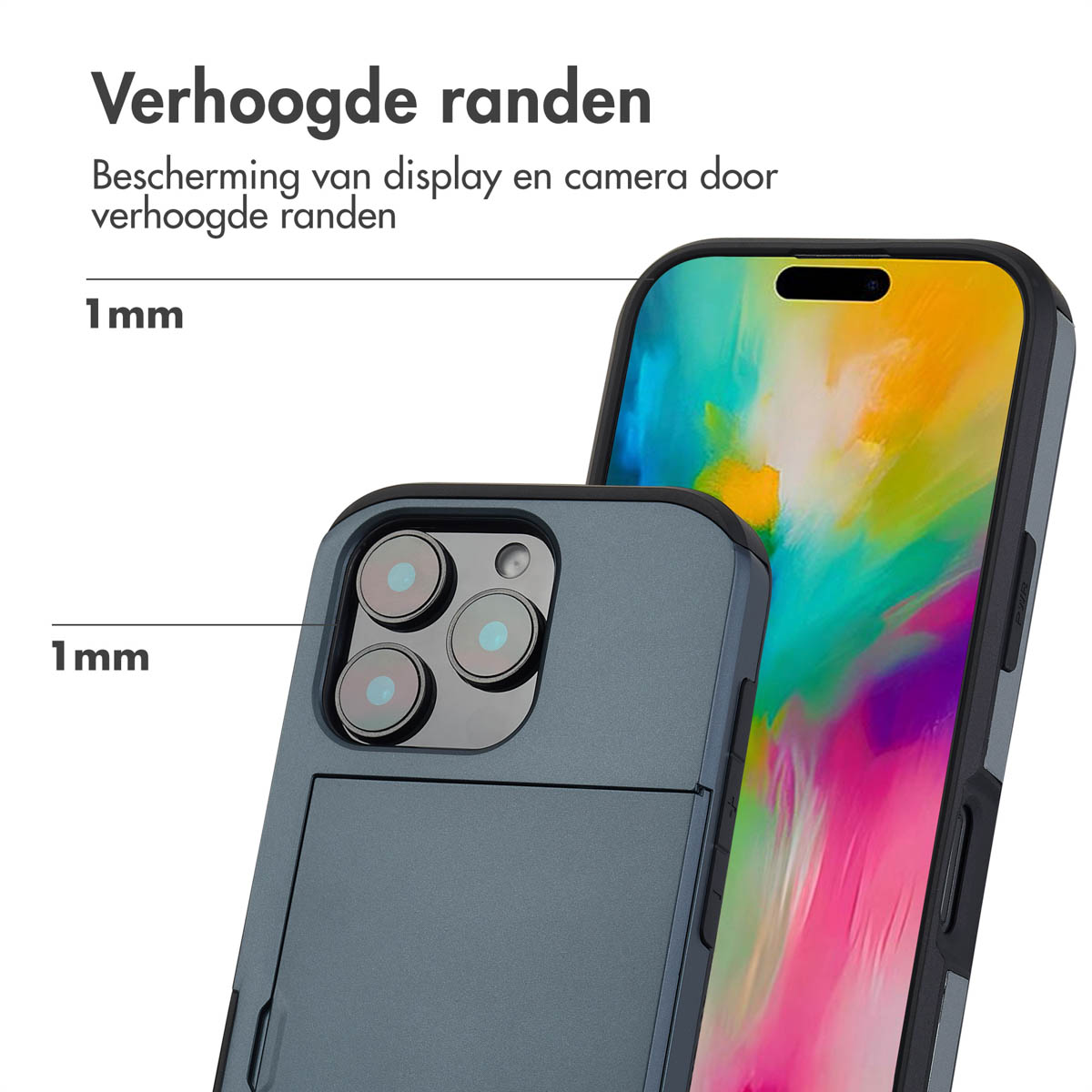 Gros plan d'un téléphone dans un étui bleu, montrant l'étui avec des bords surélevés protégeant l'écran.