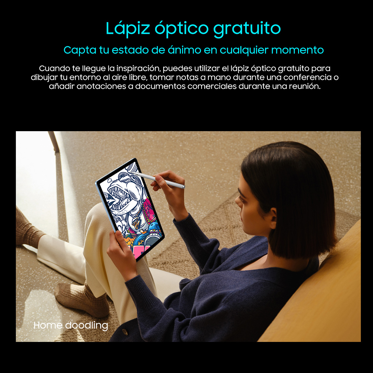 Una mujer dibujando en una tableta con un lápiz.