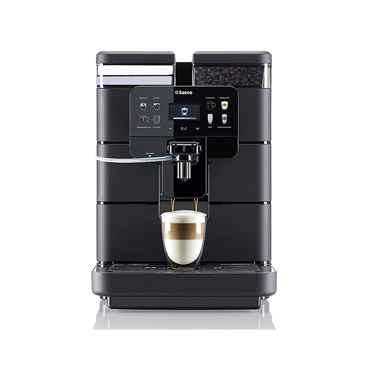 Czarny ekspres do kawy, kawa wlewana do szklanki. Widoczny interfejs z opcjami kawy.