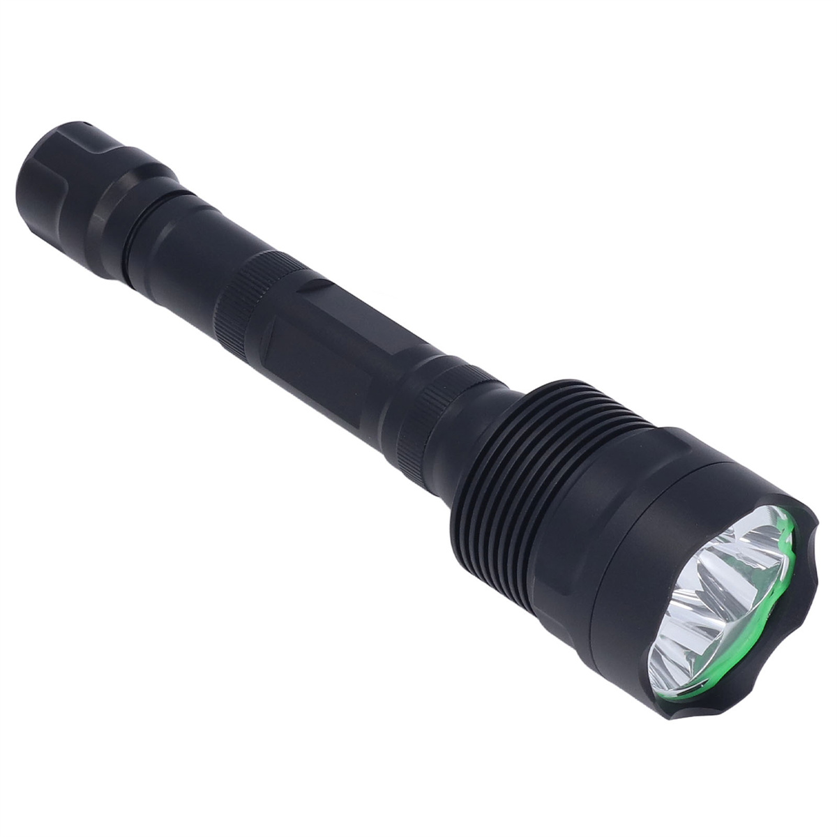 Eine schwarze Taschenlampe mit grüner Linse.