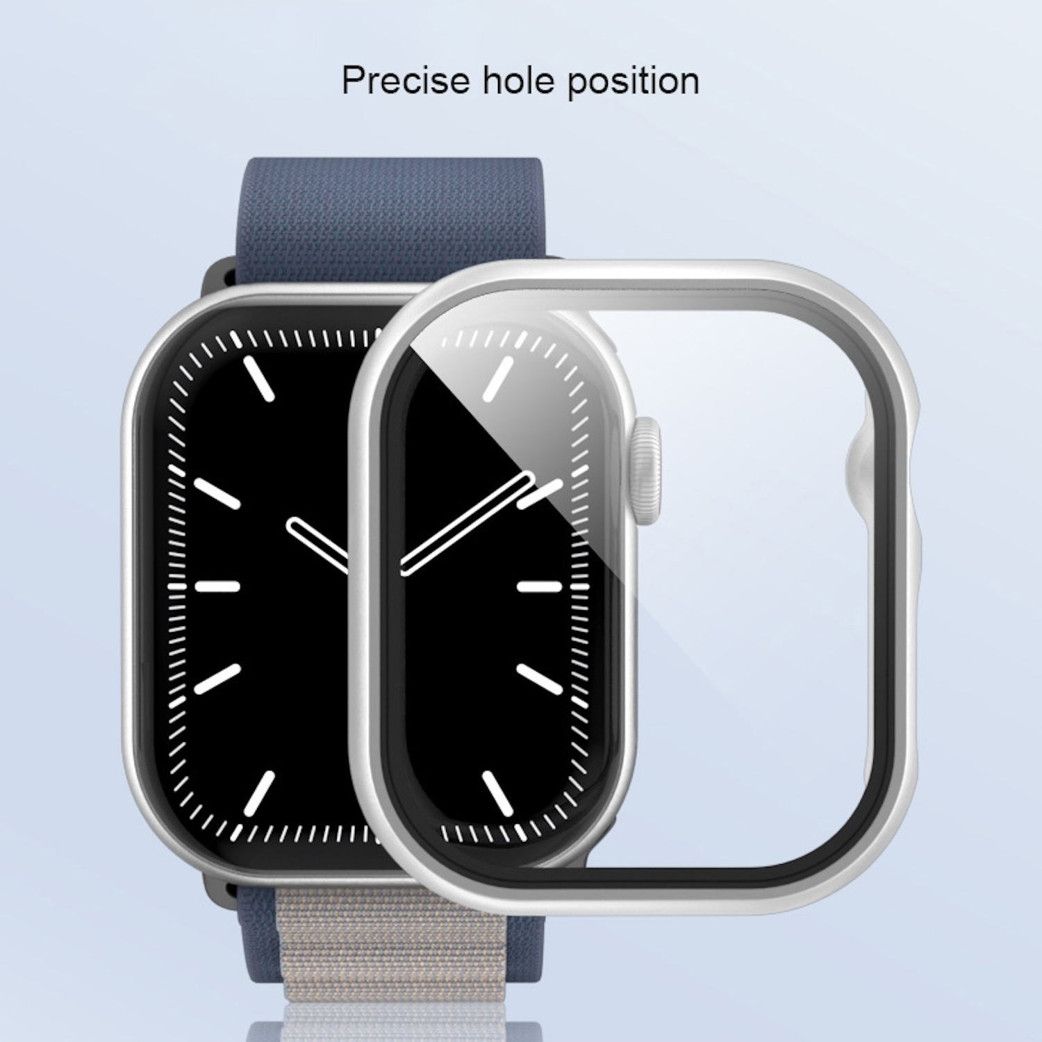 Eine Smartwatch mit Displayschutz. Die Uhr hat ein blaues Armband und einen weißen Hintergrund.