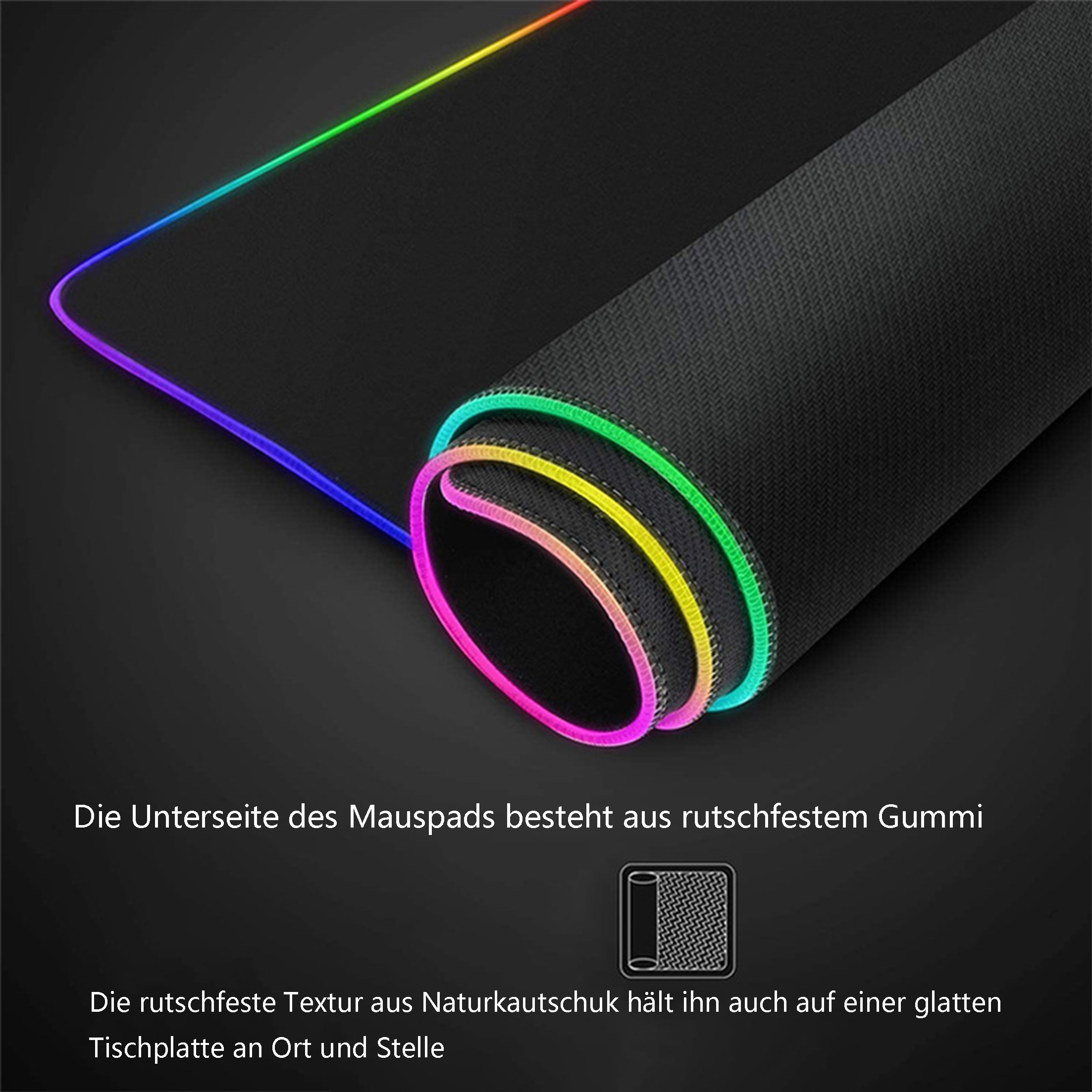 Aufgerolltes Mousepad mit RGB-Kanten. Unterseite aus Gummi. Der Hintergrund ist weiß.
