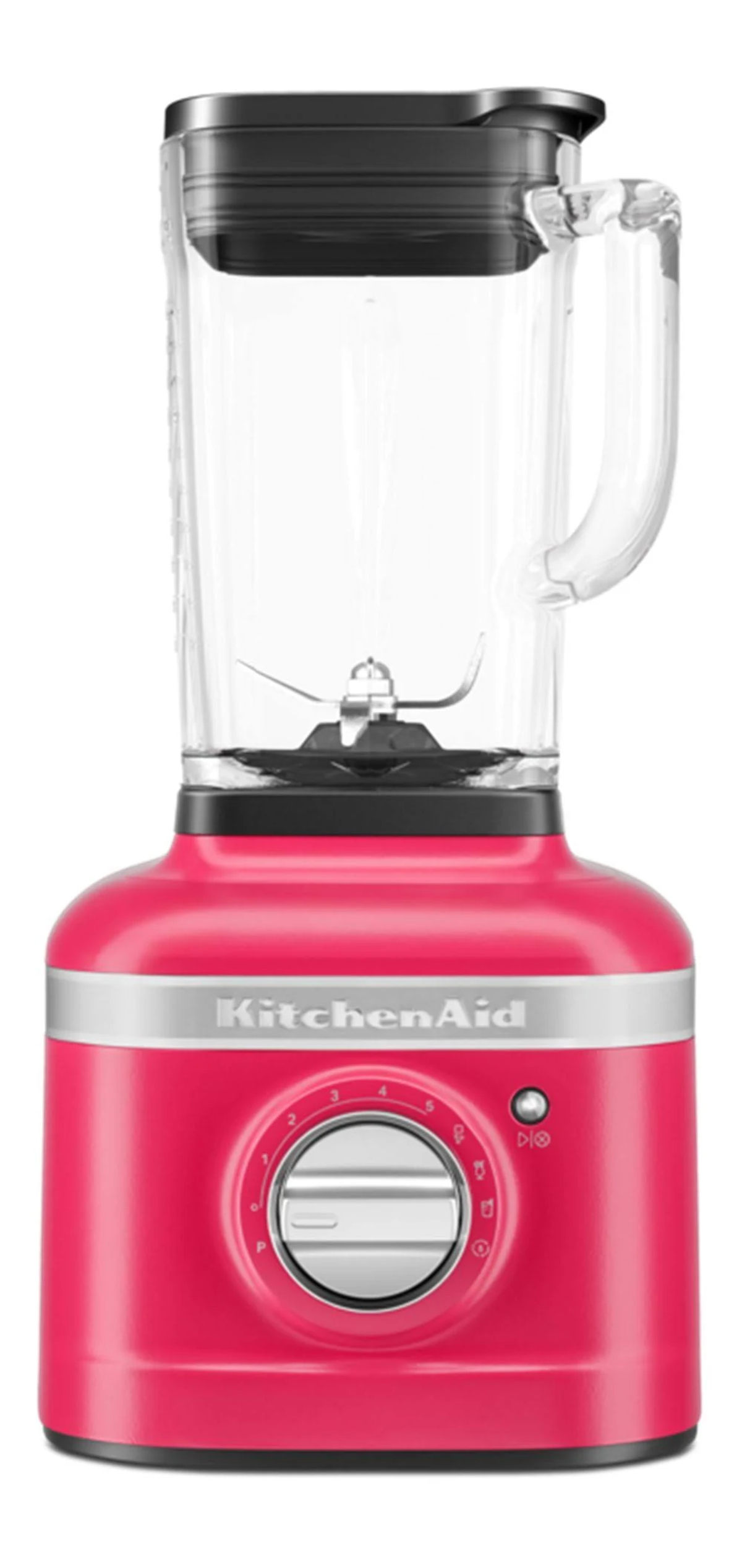 Kırmızı KitchenAid blender, cam kavanoz, siyah kapak, gümüş bant, beyaz taban.