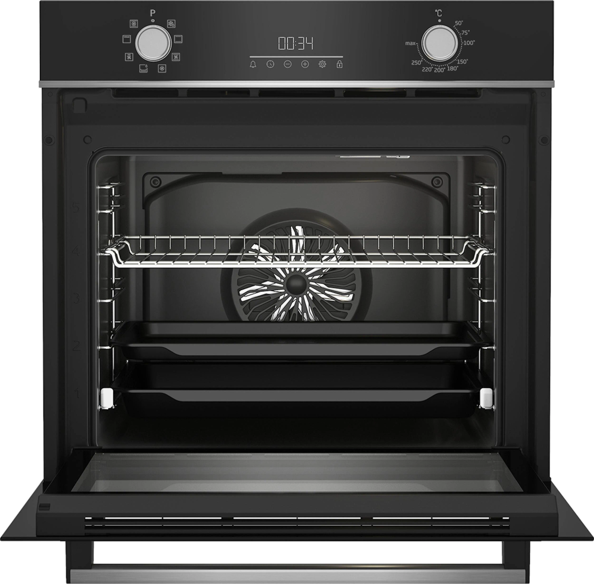 Interior de un horno negro con rejillas y bandejas.