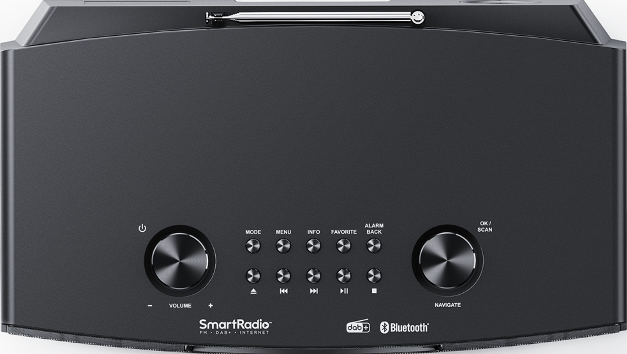 Zwarte radio met knoppen en display, geïsoleerd.