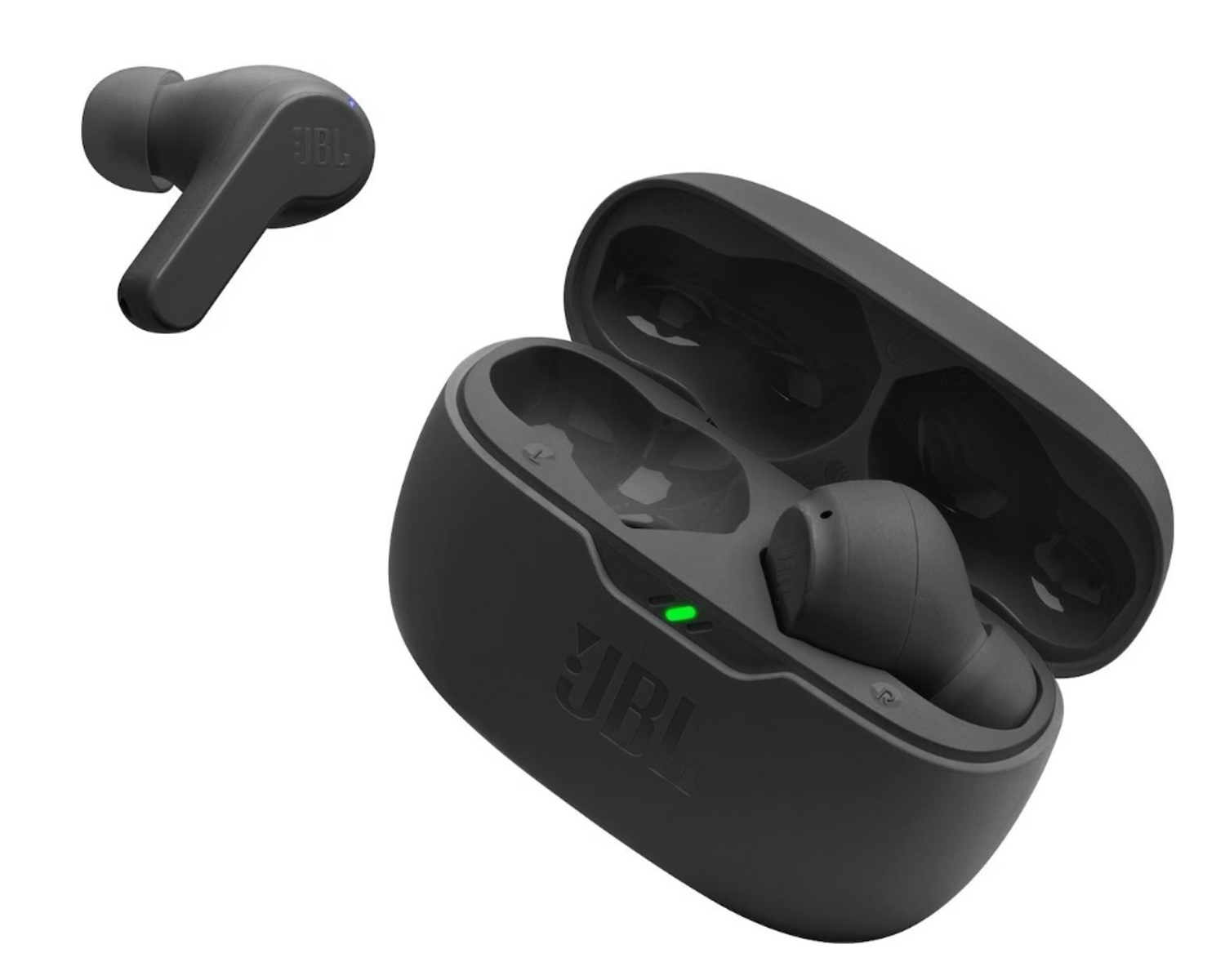 Auriculares JBL negros y estuche de carga. Un auricular está separado y el otro está en el estuche.