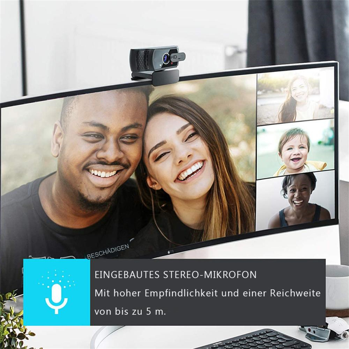 Eine Webcam auf einem Monitor, der einen Videoanruf mit mehreren Personen anzeigt. Es gibt ein Mikrofonsymbol.