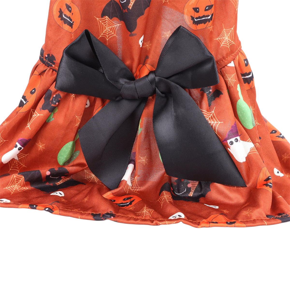 Halloween-Kleid mit schwarzer Schleife, Kürbissen, Geistern und Fledermäusen.