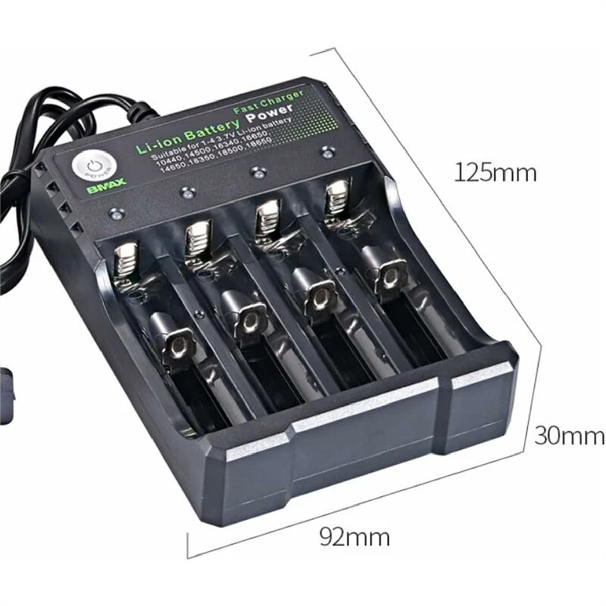 Schwarzes Batterieladegerät mit vier Schlitzen und beschrifteten Abmessungen: 125 mm x 92 mm x 30 mm.