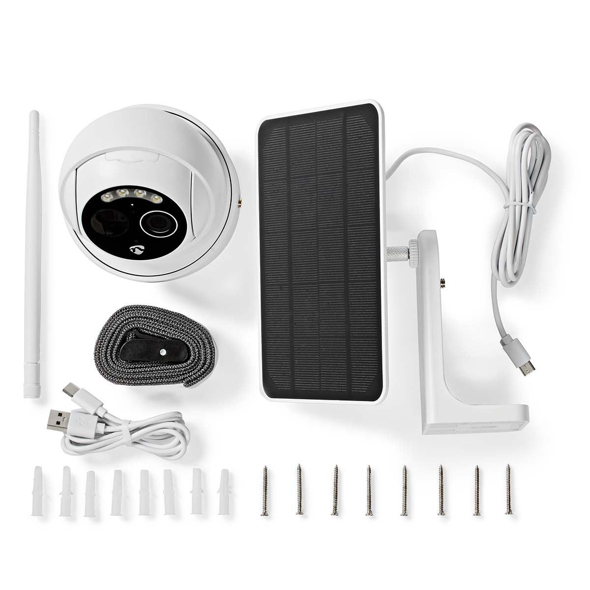 Biały zestaw kamery monitoringu z panelem słonecznym, anteną i akcesoriami na białym tle.
