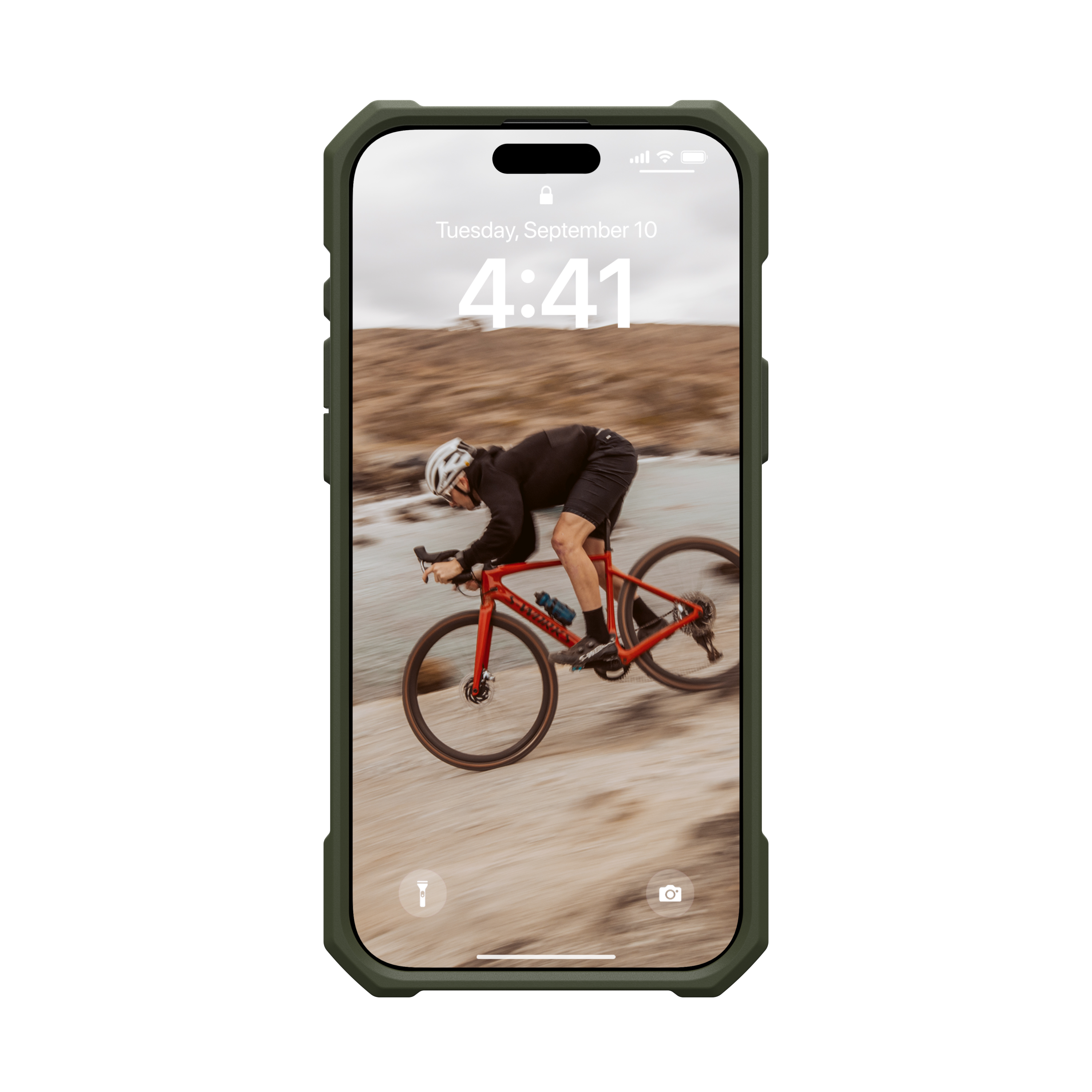 Ein Smartphone mit einer Radfahrszene auf dem Bildschirm. Das Telefon ist in einer grünen Hülle.
