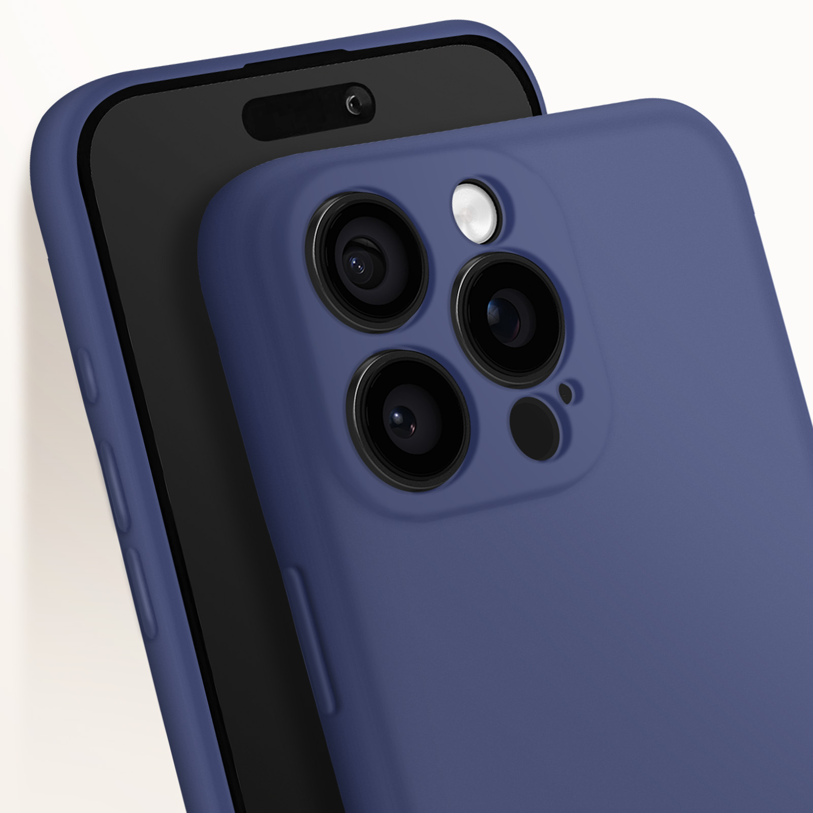 Primo piano di due telefoni blu con più fotocamere posteriori. Lo sfondo è sfocato.