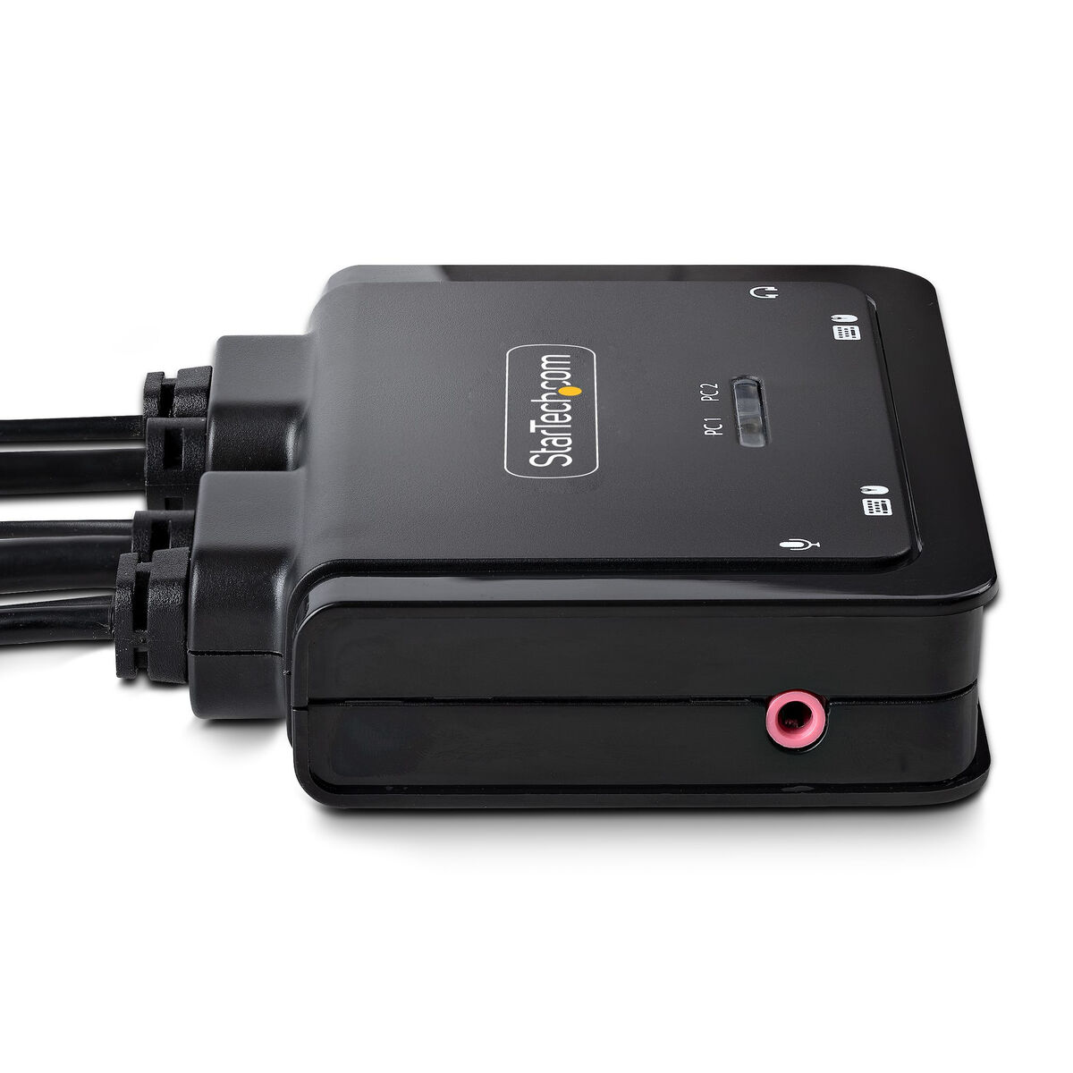 Un dispositivo StarTech.com nero con porte di ingresso e uscita.