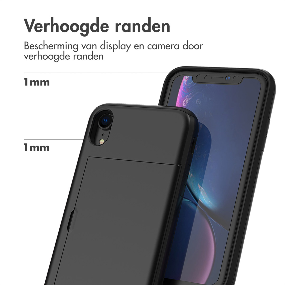 Zwarte telefoonhoes met telefoon erin. De hoes heeft verhoogde randen voor scherm- en camerabescherming.