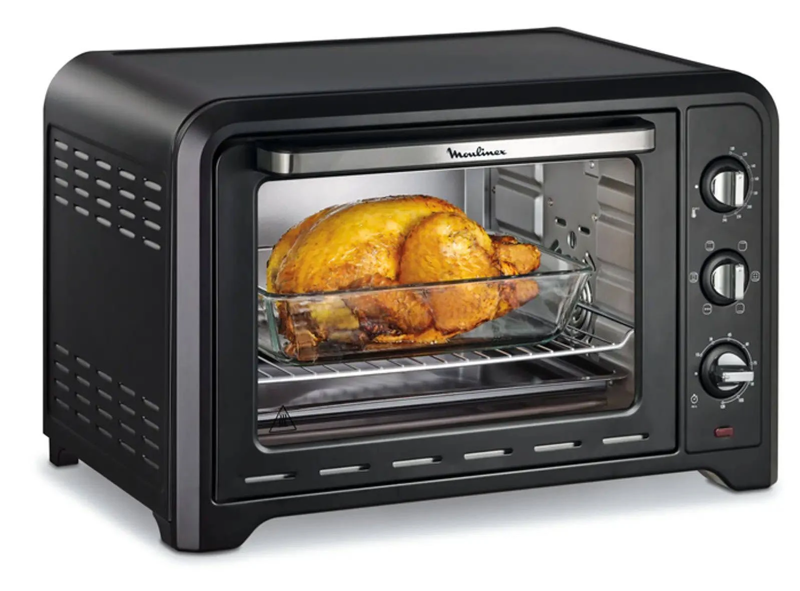 Un forno tostapane Moulinex nero con un pollo arrosto in un piatto di vetro.