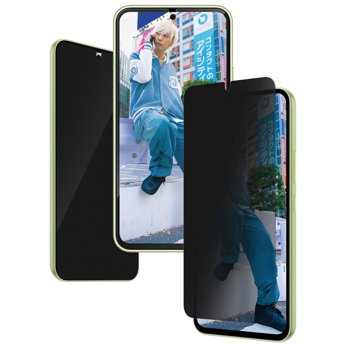 Tre telefoni con cornice verde; uno con una persona sullo schermo, gli altri con schermi privacy.