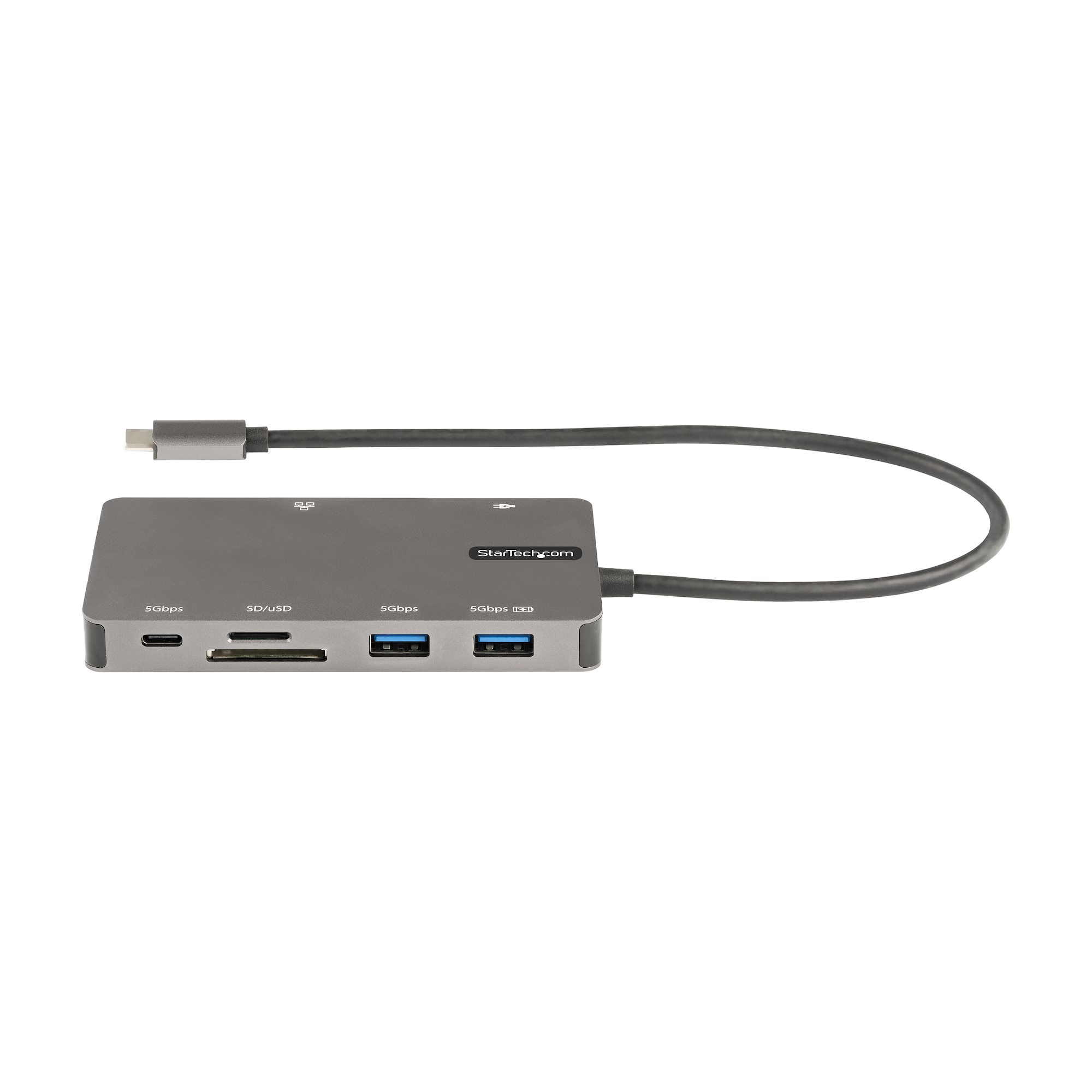 Hub gris con varios puertos, USB-C y ranura para tarjetas SD. Cable negro con conector USB-C.