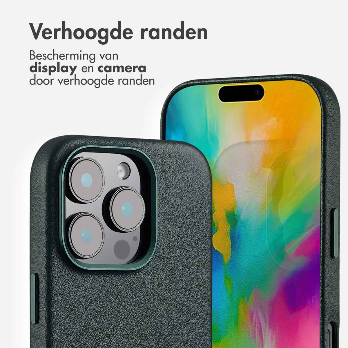 Une coque de téléphone avec un dos vert foncé, couvrant les lentilles de la caméra, avec du texte sur la protection.