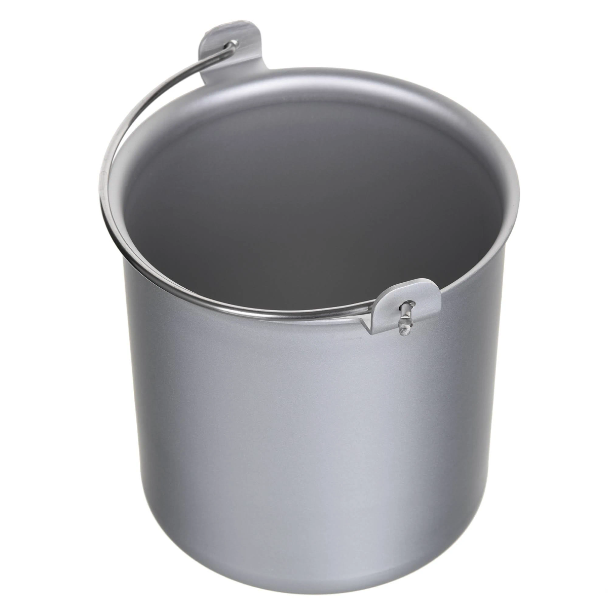 Srebrne wiadro z uchwytem. Jest to prosty, metalowy pojemnik z otwartym wierzchem.