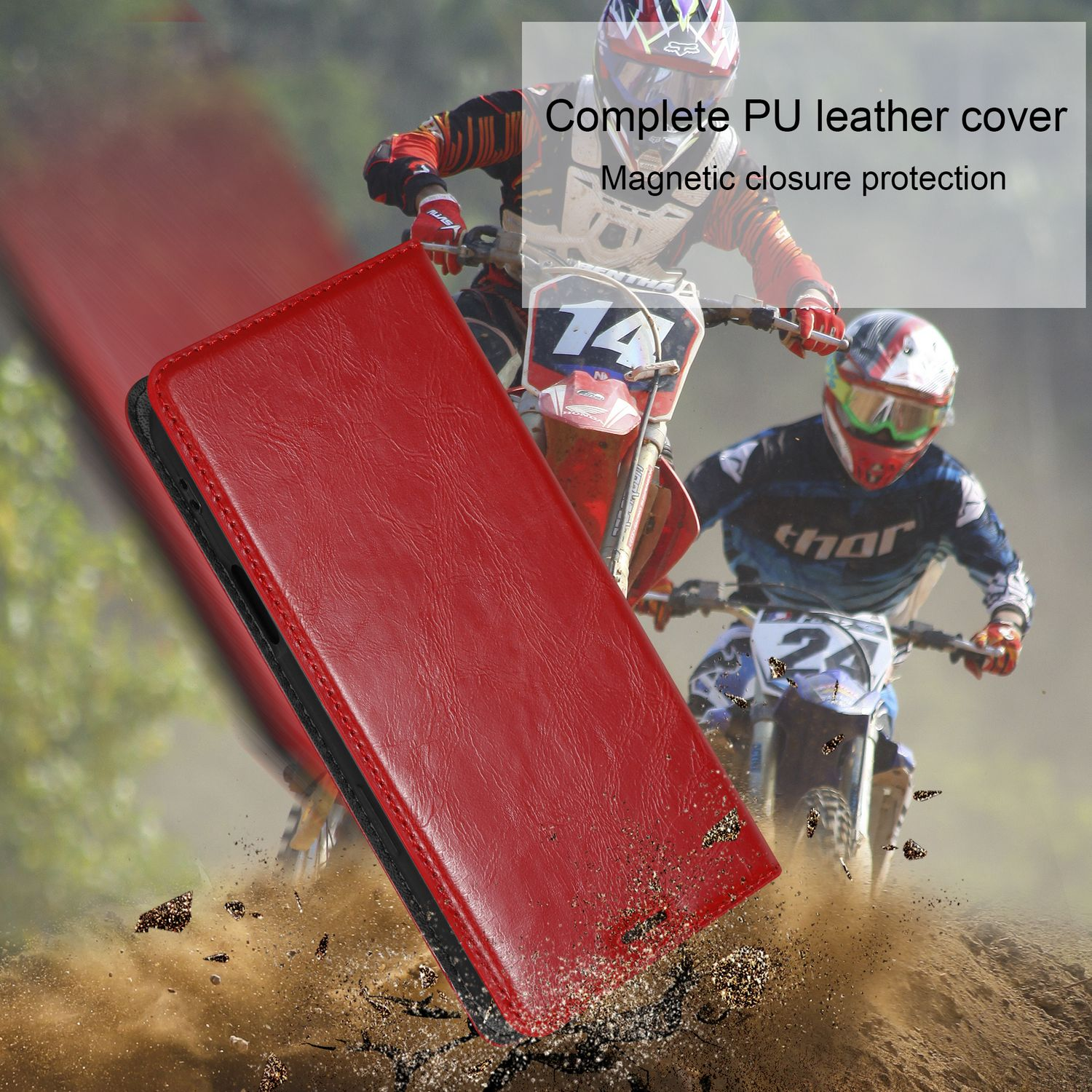 Eine rote Leder-Handyhülle mit schwarzem Innenraum. Im Hintergrund rasen zwei Motocross-Fahrer.