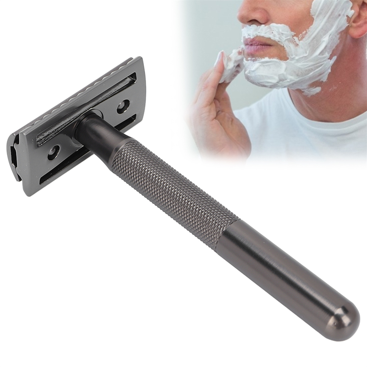 Ein Rasierhobel und ein Mann, der sich rasiert. Der Rasierer ist grau und metallisch.