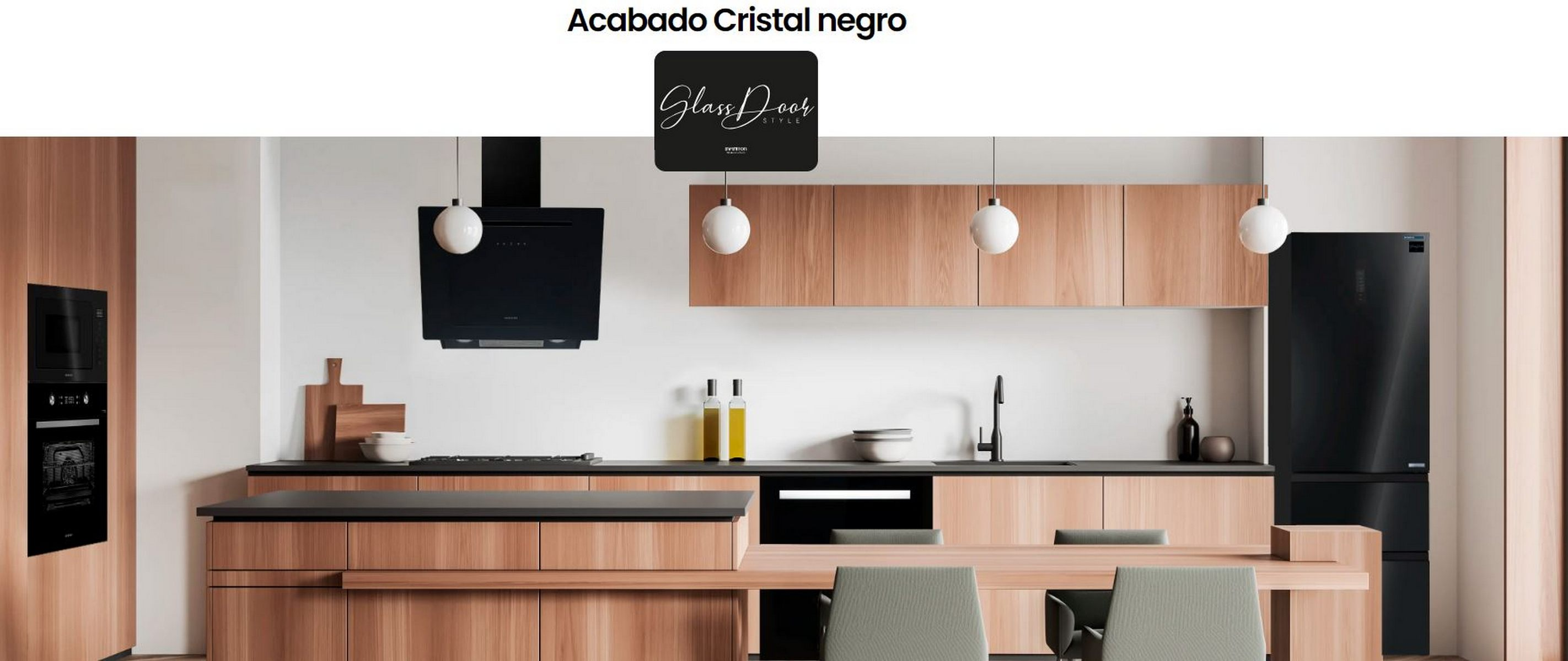 Cocina moderna con gabinetes de madera, electrodomésticos negros y comedor.