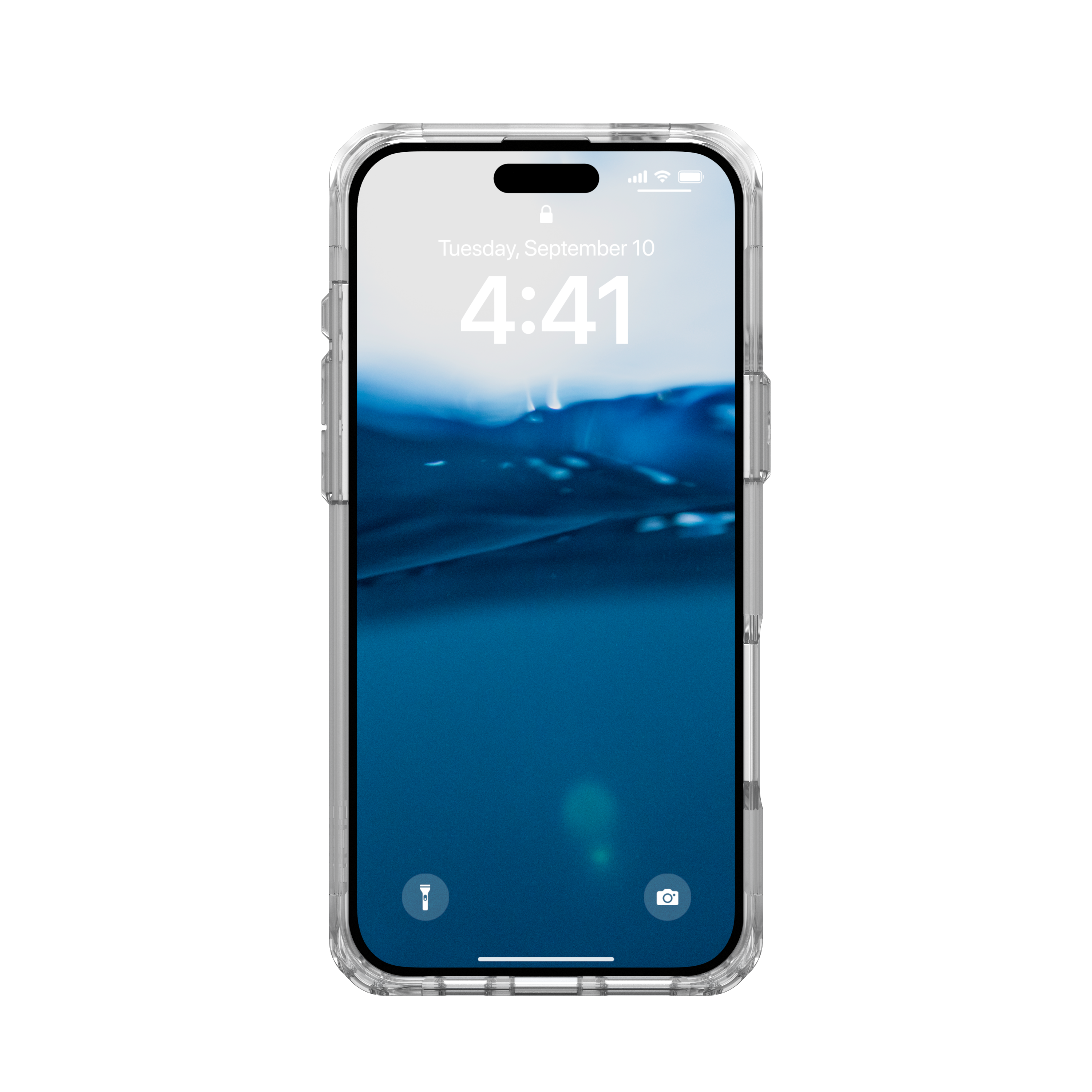 Un teléfono en una funda transparente, la pantalla muestra la hora y una escena de agua azul.