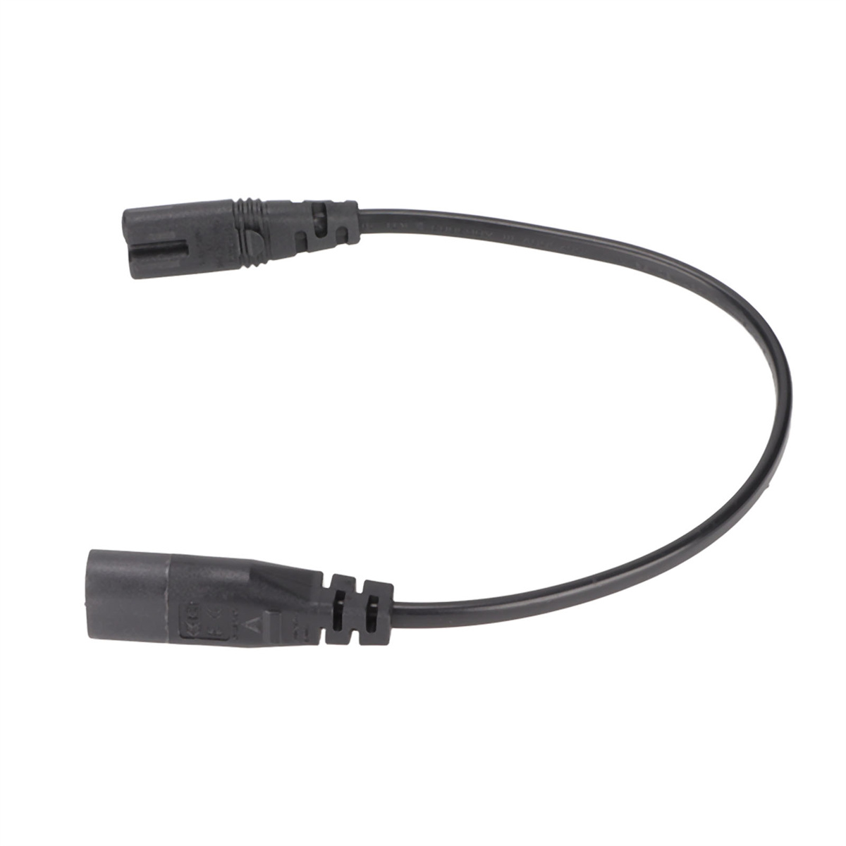 Schwarzes Netzkabel mit zwei Buchsen. Gebogene Form.