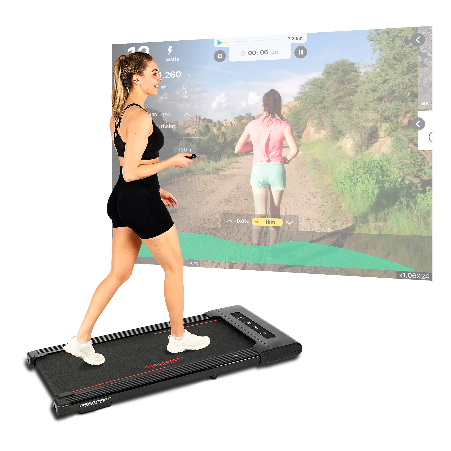 Frau auf einem Laufband, Bildschirm zeigt eine Laufsimulation. Weiße Turnschuhe, schwarze Shorts und ein Laufband.