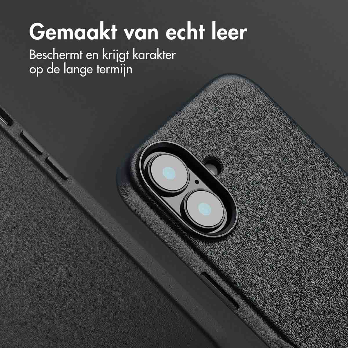 Close-up van een zwarte telefoonhoes met twee cameralenzen. De hoes heeft een getextureerd oppervlak.