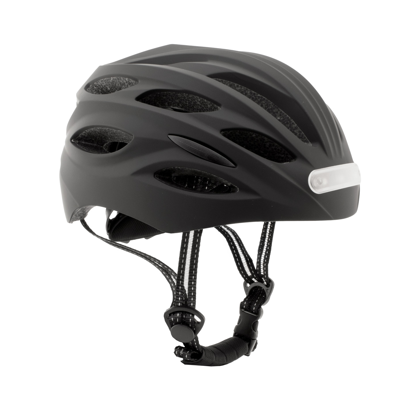 Casco de bicicleta negro con correa y franja reflectante blanca.