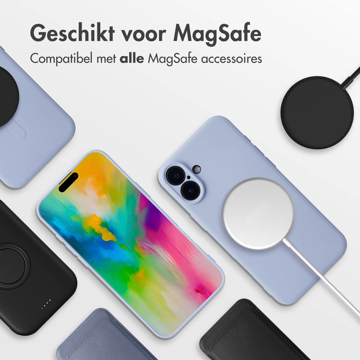 Plusieurs étuis et chargeurs de téléphone autour d'un téléphone avec un arrière-plan coloré. Texte : 'Geschikt voor MagSafe'.