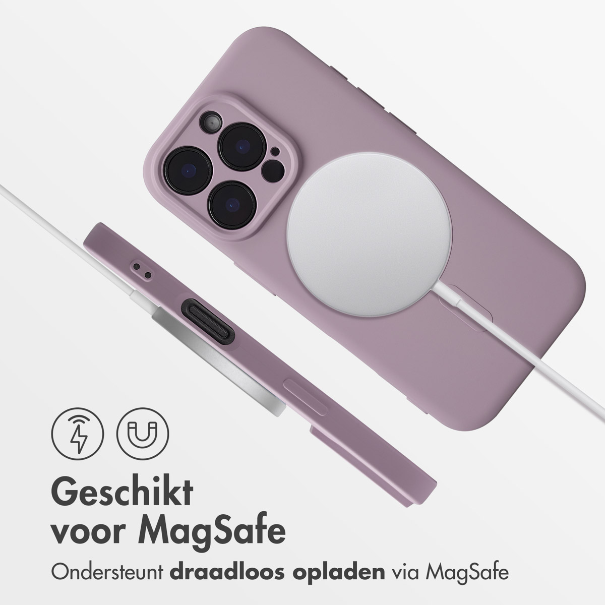 Une coque de téléphone violette avec chargeur MagSafe. Le téléphone se charge, le chargeur est connecté.