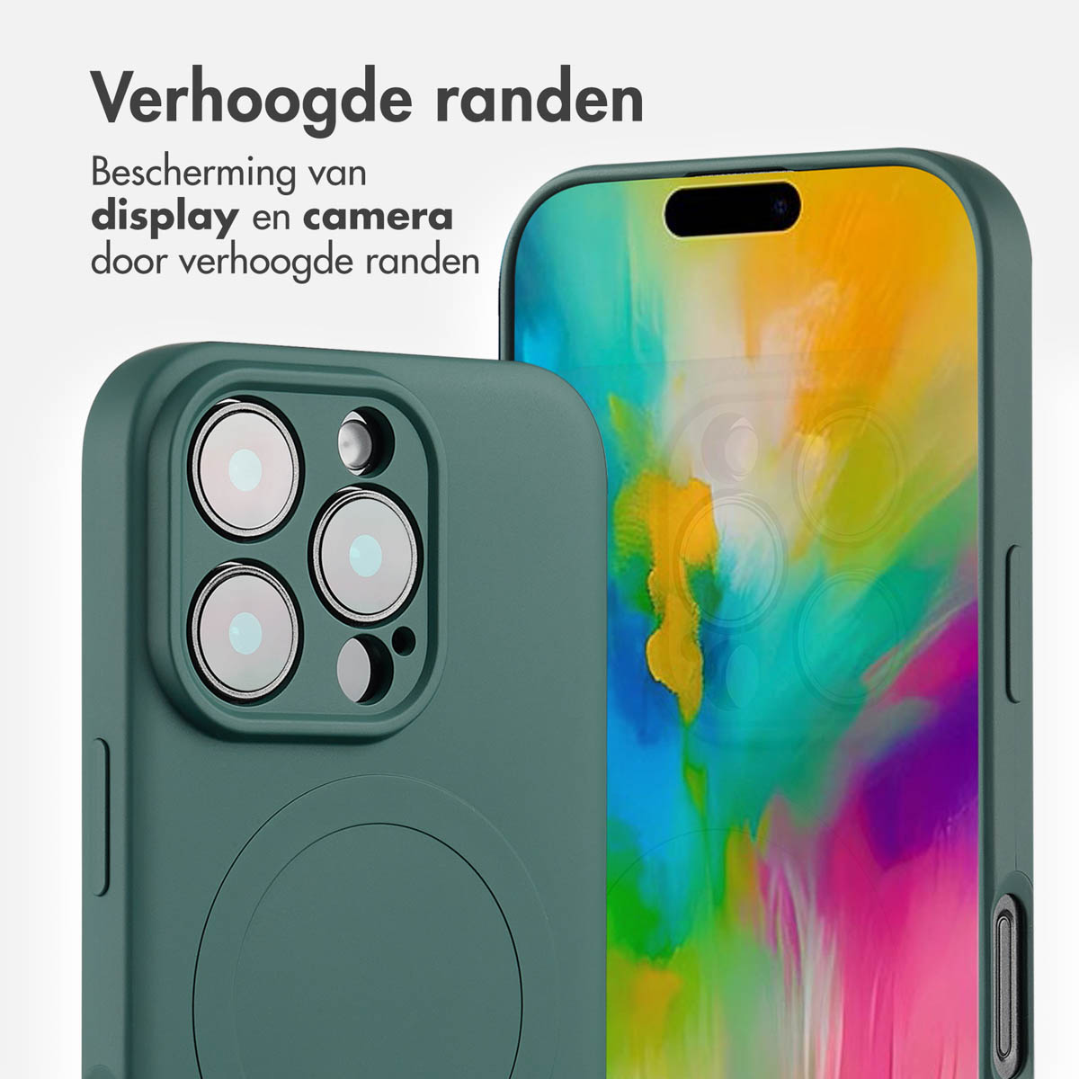 Groene telefoonhoes, close-up van de zijkant, beschermt de camera. Witte achtergrond.