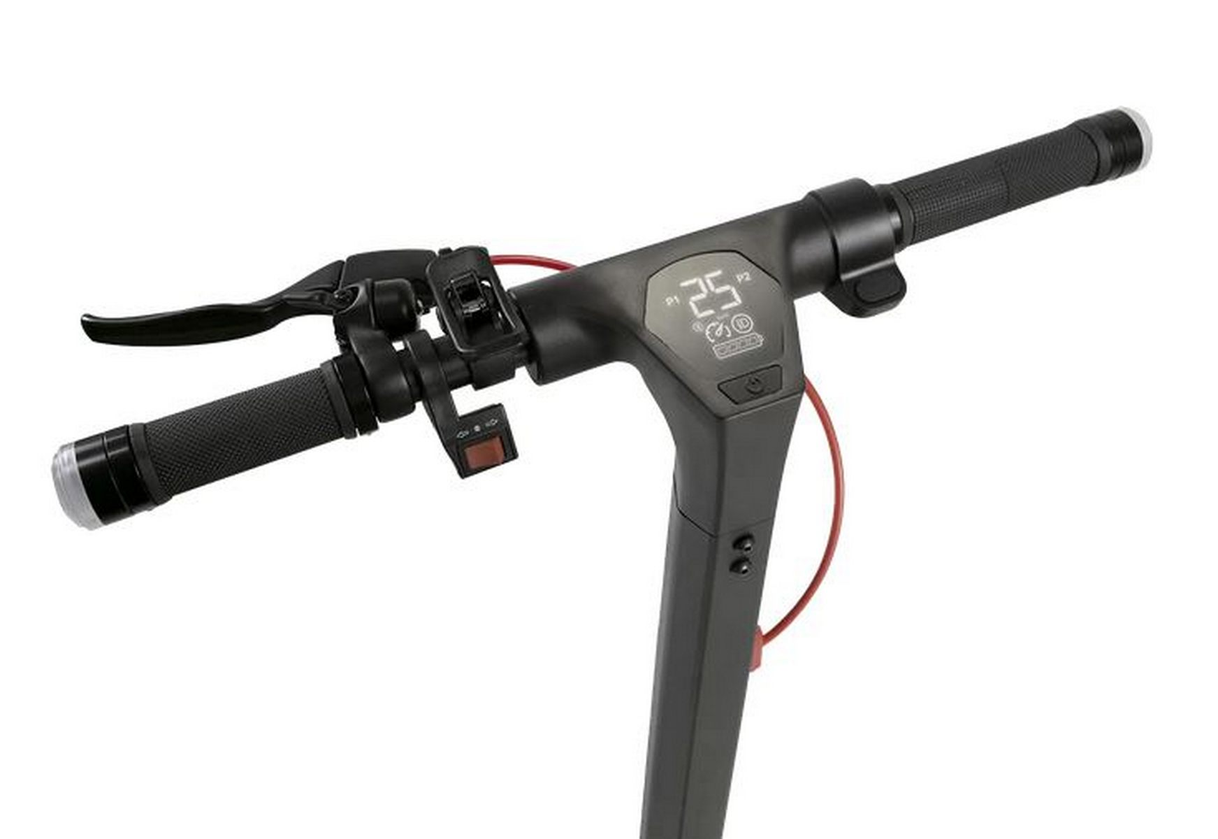 Primer plano del manillar de un patinete eléctrico con pantalla que muestra la velocidad y controles.