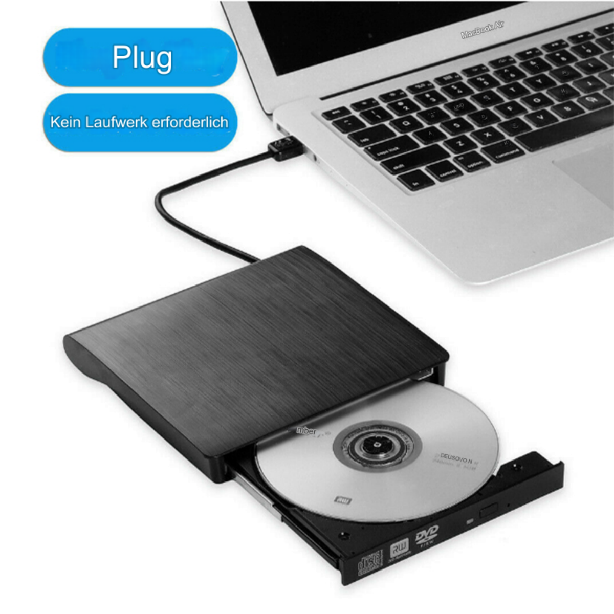 Schwarzes externes DVD-Laufwerk, das über ein USB-Kabel mit einem Laptop verbunden ist.