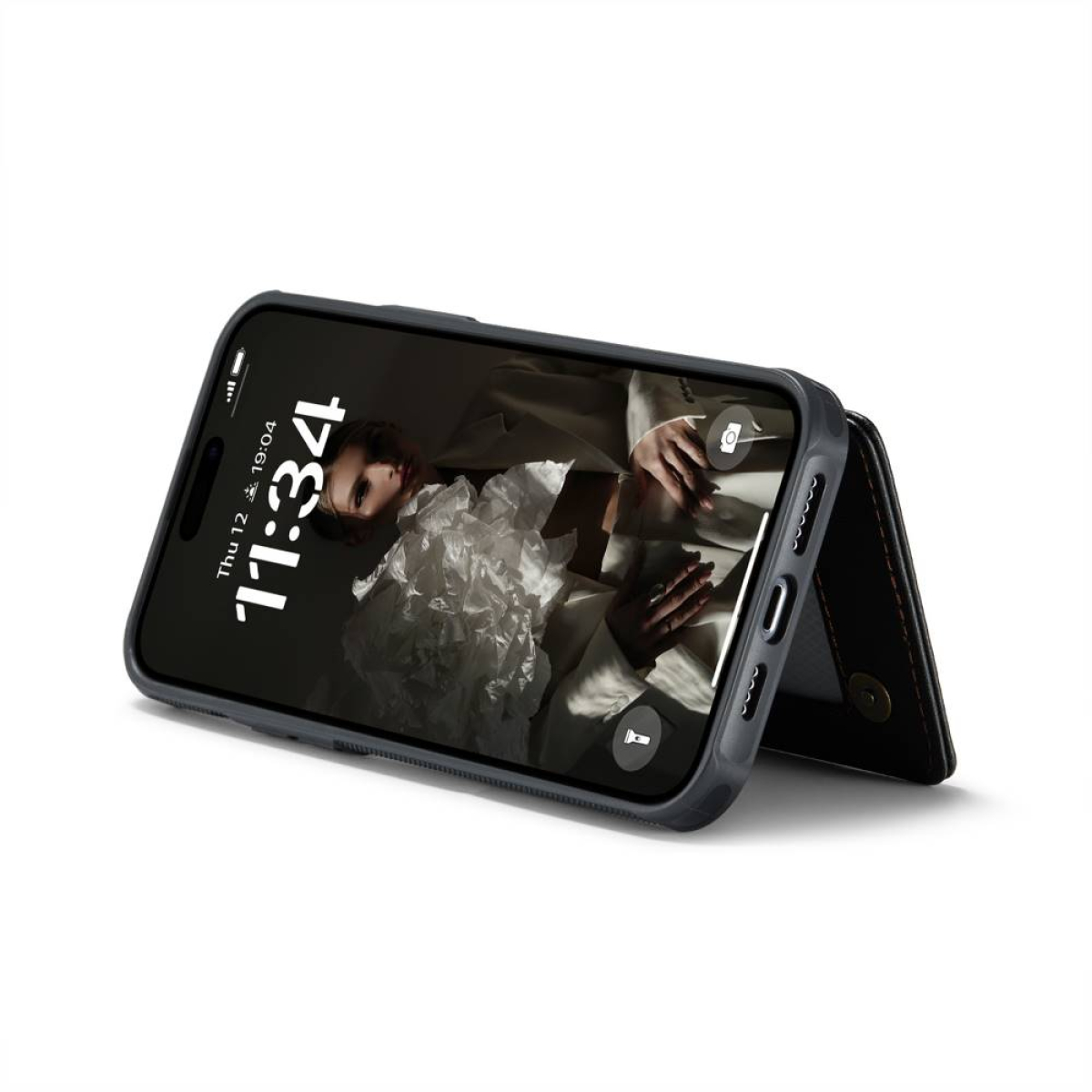 Eine Smartphone-Hülle mit einem Telefon darin. Das Telefon zeigt das Bild einer Frau und die Uhrzeit.