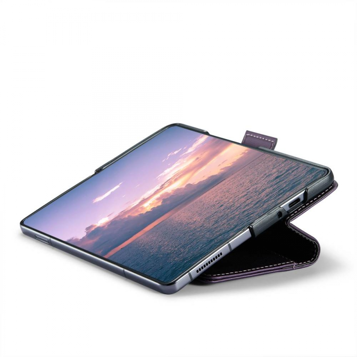 Faltbare Handyhülle, geöffnet, zeigt eine Sonnenuntergangsszene. Das Telefon ist abgewinkelt, auf weißem Grund.