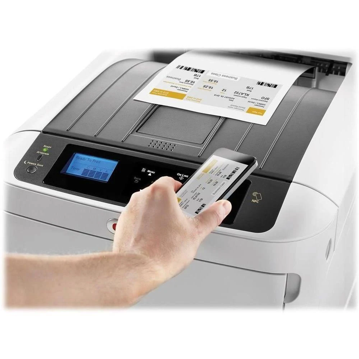 Drukarka z ręką trzymającą telefon. Drukuje się kartka papieru.