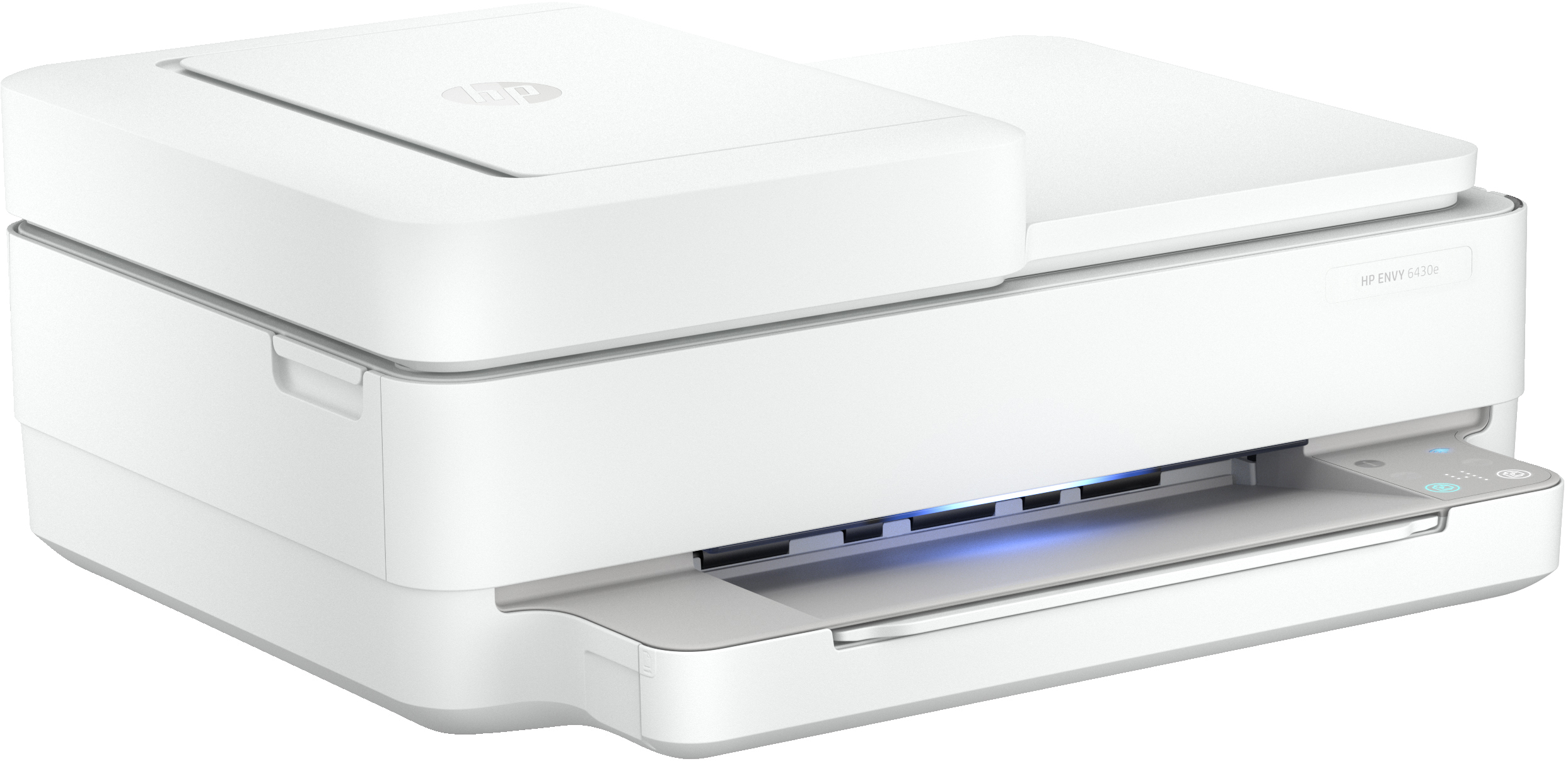 Una impresora HP Envy blanca con la tapa del escáner levantada, vista frontal, que muestra el panel de control y la bandeja de papel.