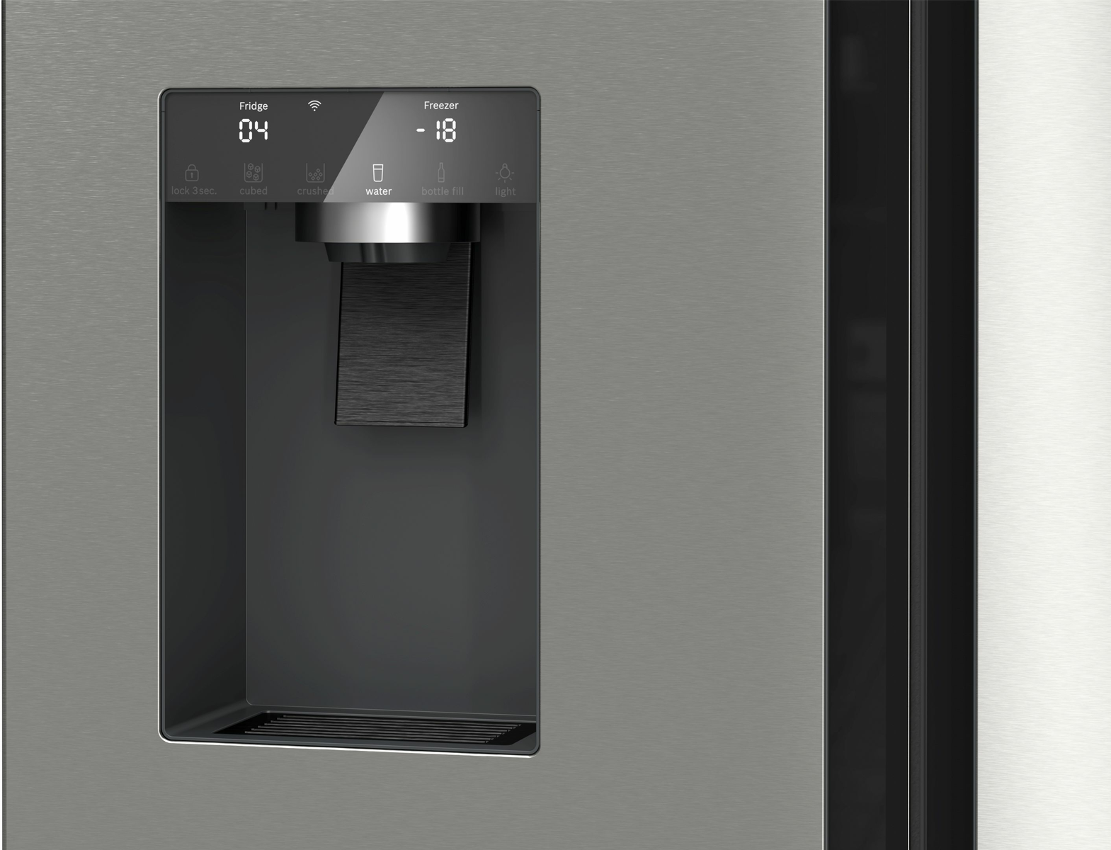 Puerta de refrigerador de acero inoxidable con pantalla digital y dispensador de hielo/agua. Muestra temperaturas.