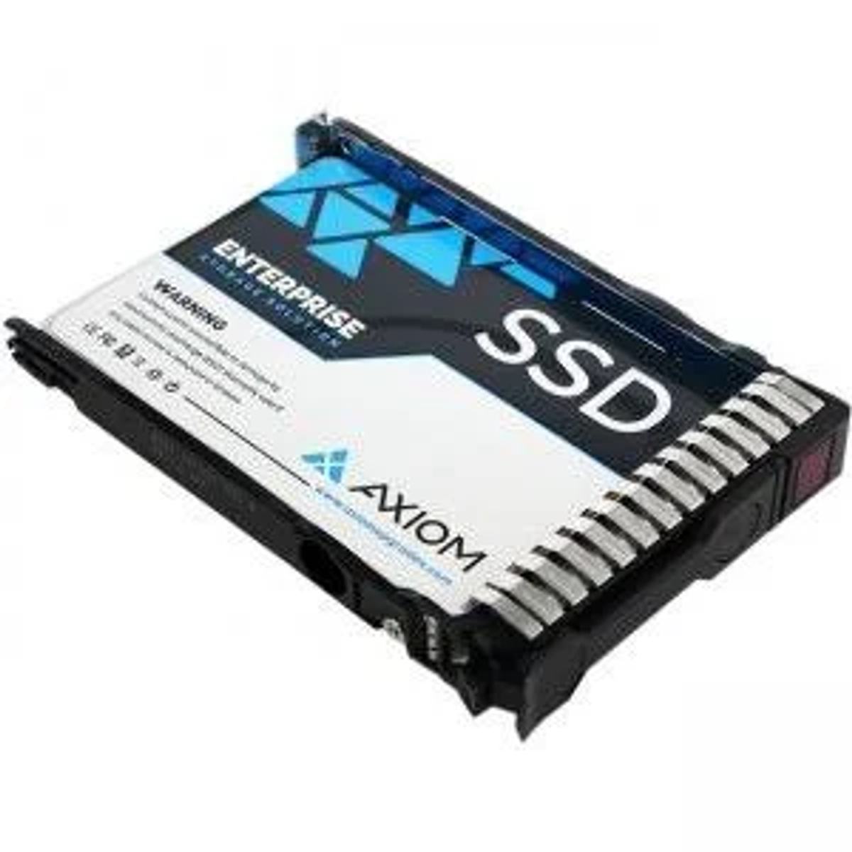 Unidad SSD con etiqueta azul y negra. Tiene la palabra SSD y es negro.