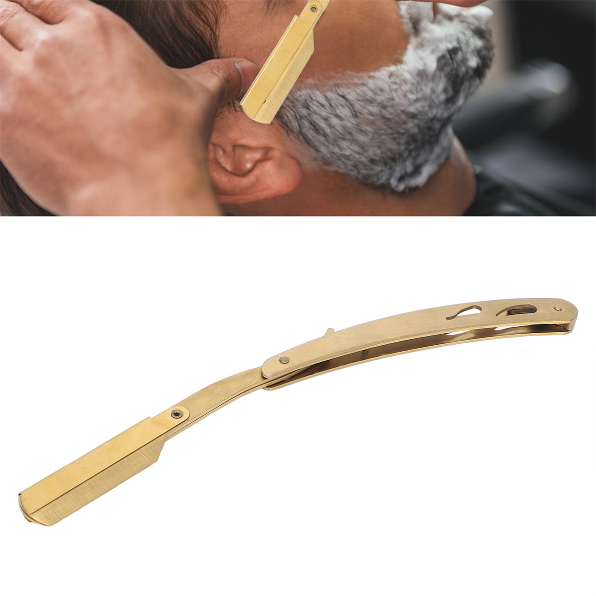 Friseur rasiert das Gesicht eines Mannes mit einem goldenen Rasiermesser. Nahaufnahme des Messers.