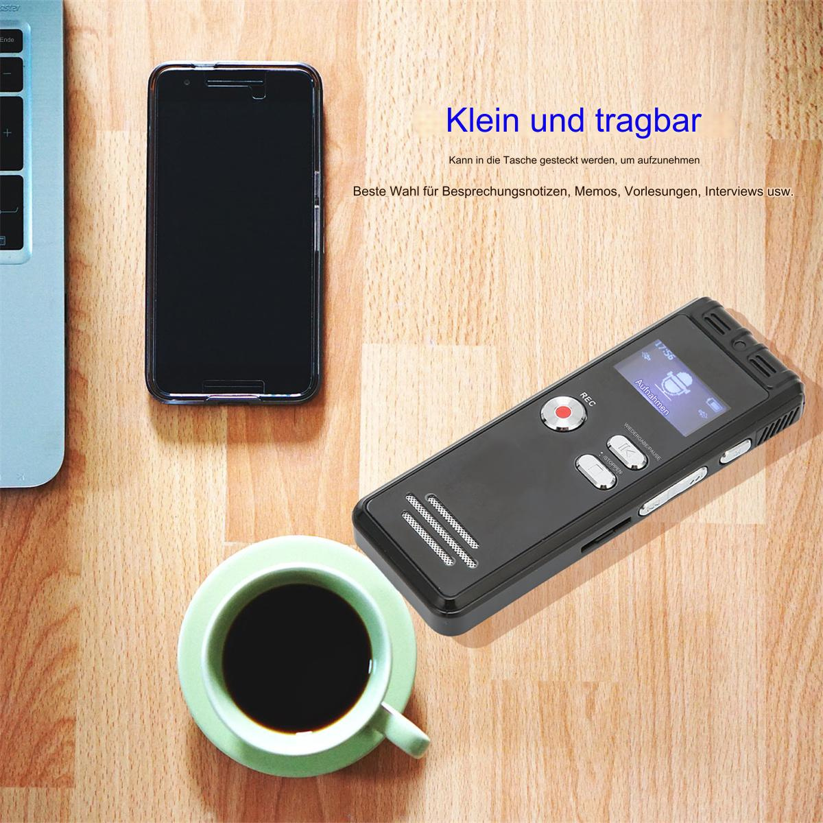 Rekorder, Telefon und eine Tasse Kaffee auf einem Holztisch.