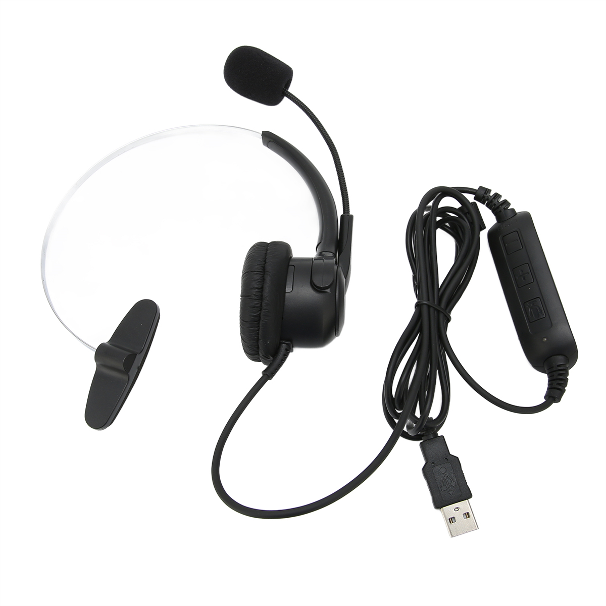 Ein schwarzes Headset mit Mikrofon, USB-Kabel und Bedienfeld am Kabel. Weißer Hintergrund.