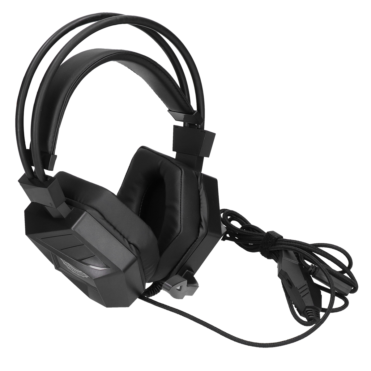 Schwarzer Gaming-Kopfhörer. Over-Ear-Stil mit gepolsterten Ohrmuscheln und angeschlossenem Kabel.
