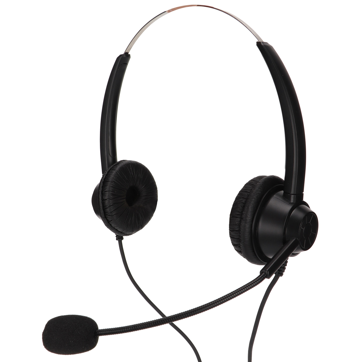 Schwarzes Headset mit Mikrofon. Isoliert auf weißem Hintergrund.